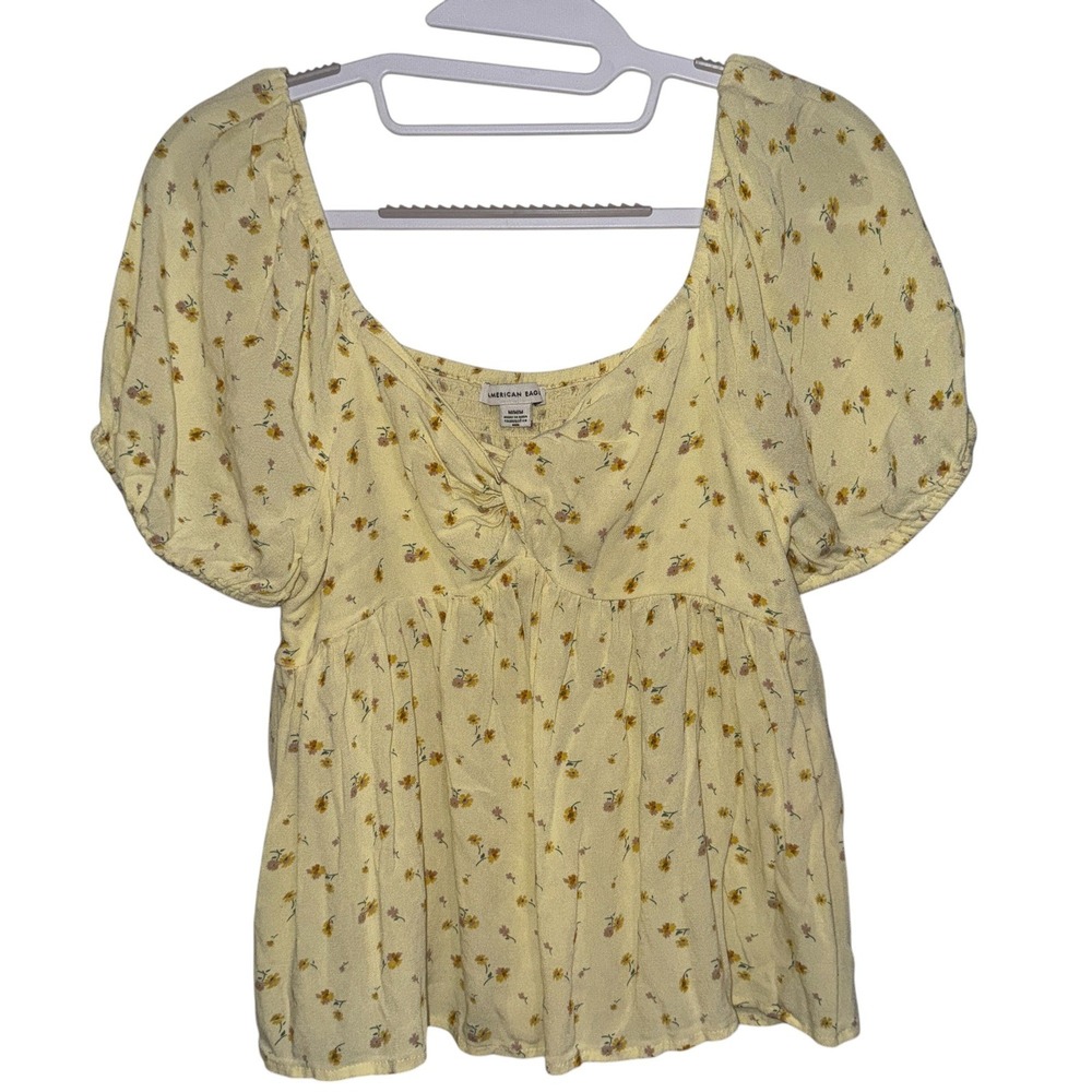 American Eagle Floral Babydoll‎ Top Smocked Sweetheart Neck Yellow M